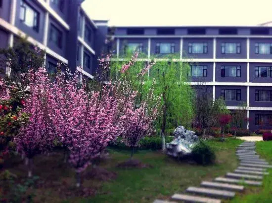 Dong Rong Resort Hotel