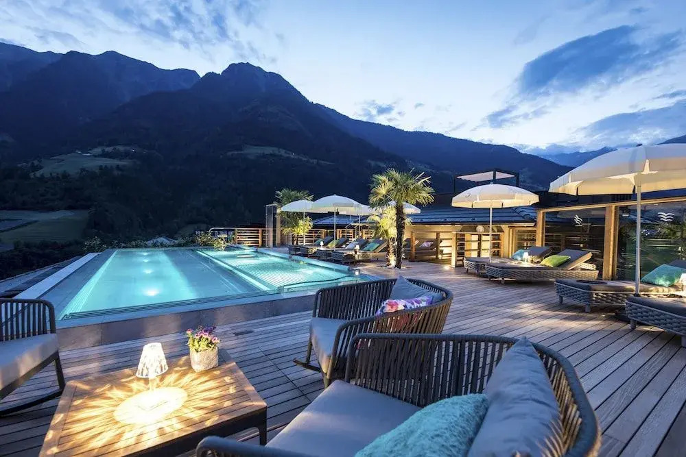 Andreus Resorts