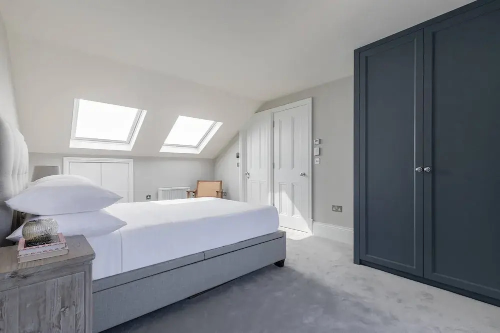 Crondace Road by Onefinestay