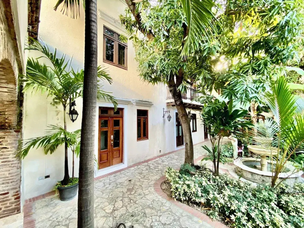 Paseo Colonial - Sabbatical #1