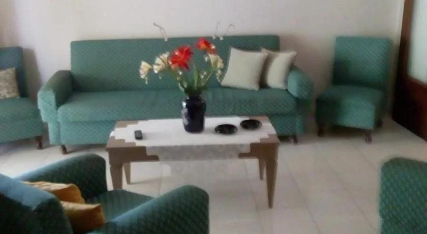 Hotel Ion