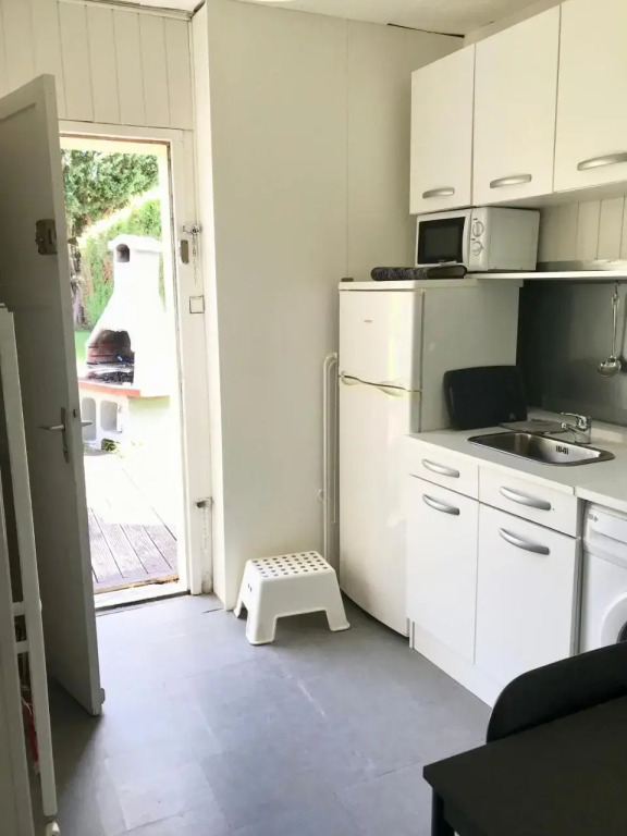 Studio indépendant dans maison individuelle