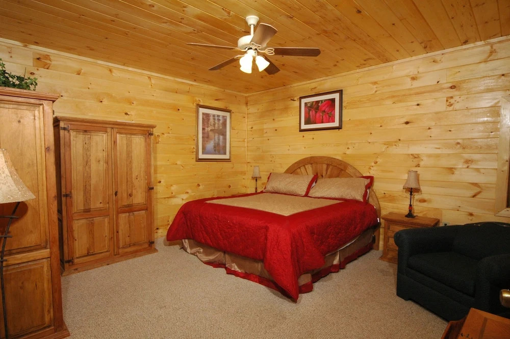 Eagles Nest 379 - Three Bedroom Cabin