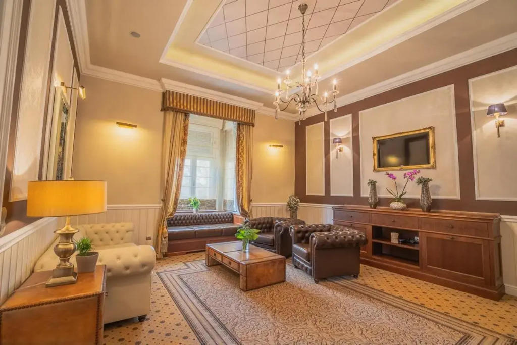 Thanhoffer Villa