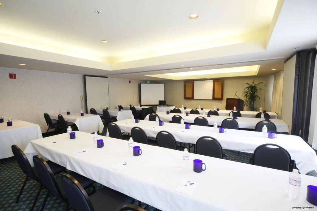 Best Western Plus Bayside Hotel