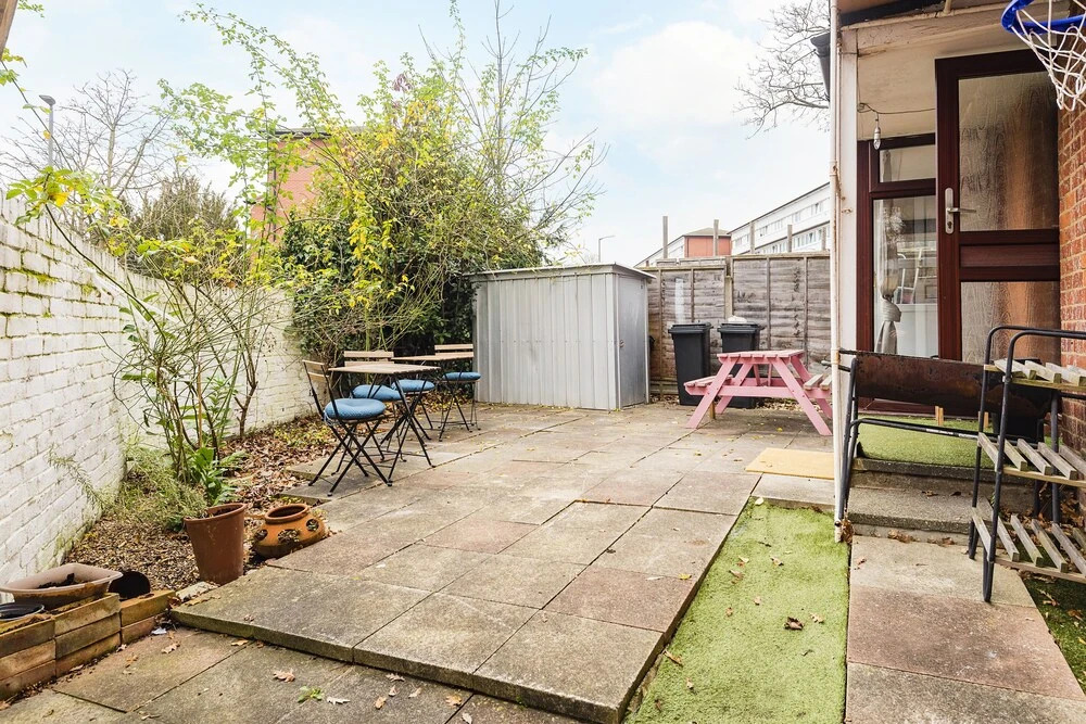Spacious 3 Bedroom Garden House