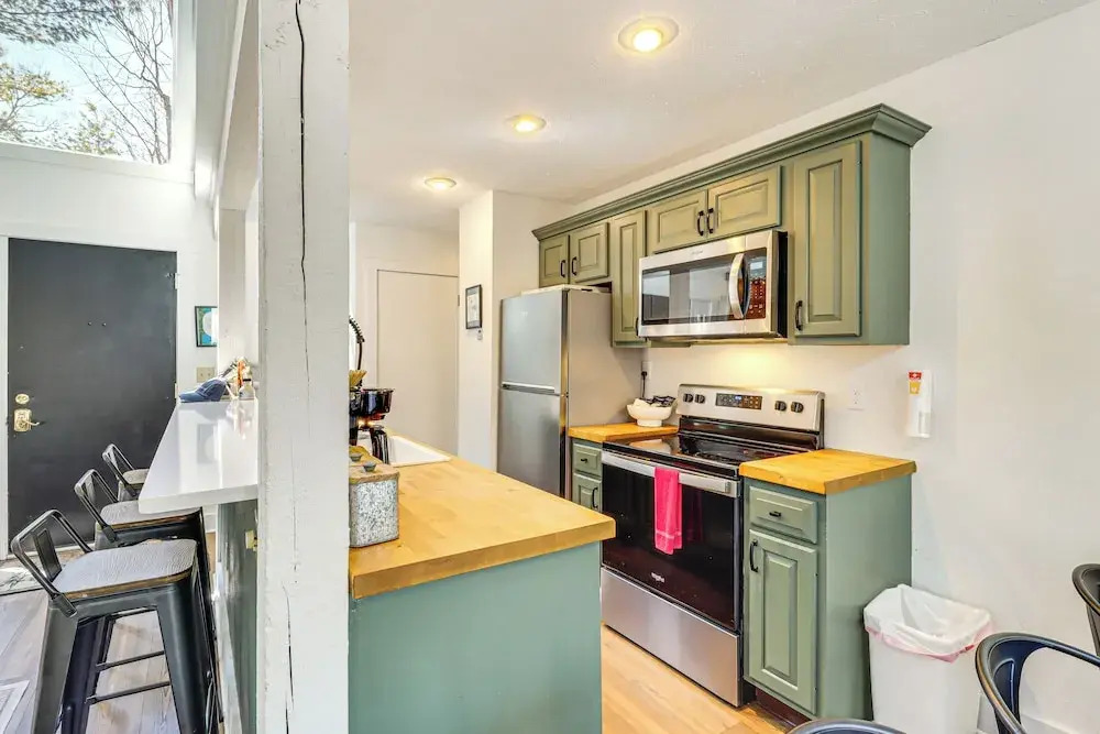 Steps to Jack Frost Ski Resort: Townhome w/ Decks