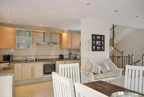 Sunshine Villa