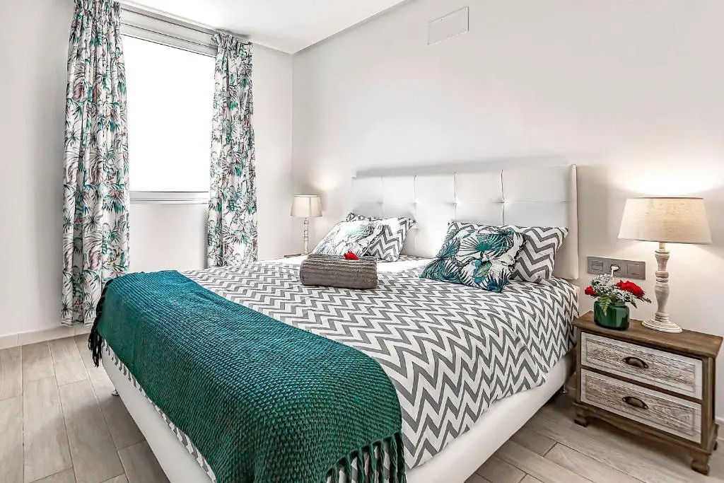 Ocean Garden Apartment With Seaview.