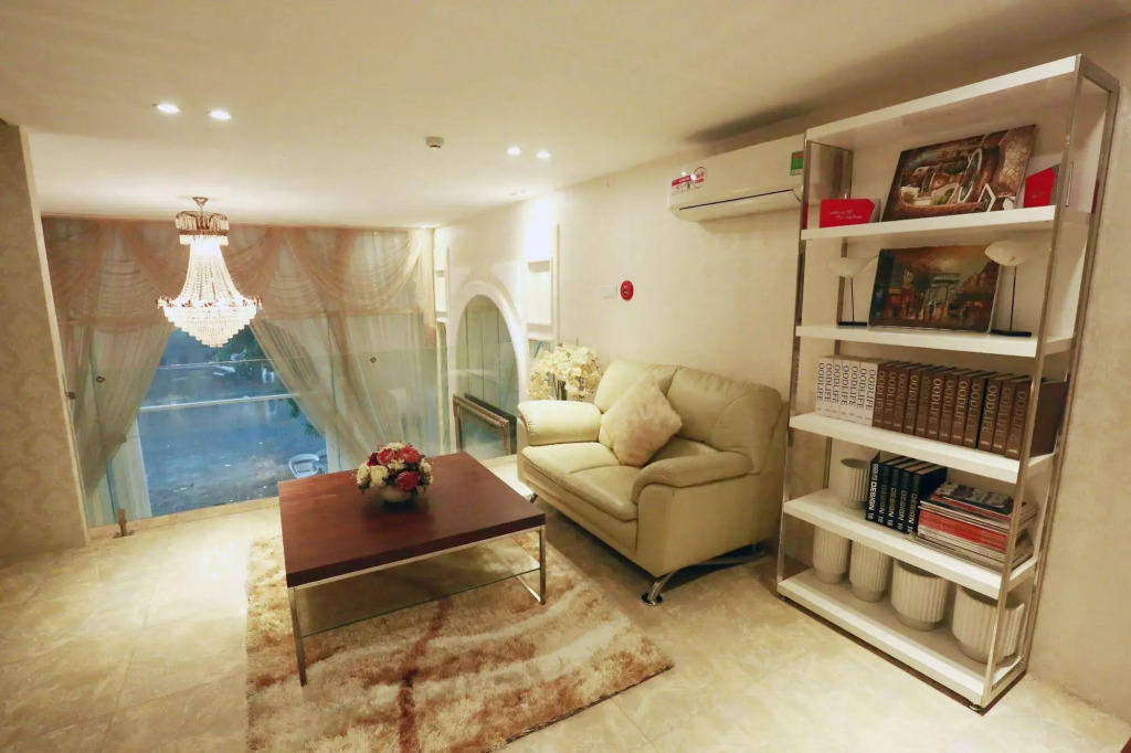 Brightness Hotel