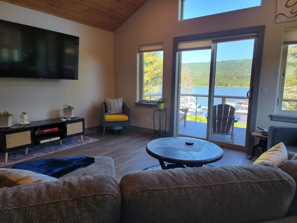 Lakeshore Lodging Suites