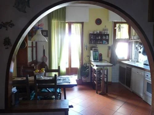 Ai Piedi Delle Colline