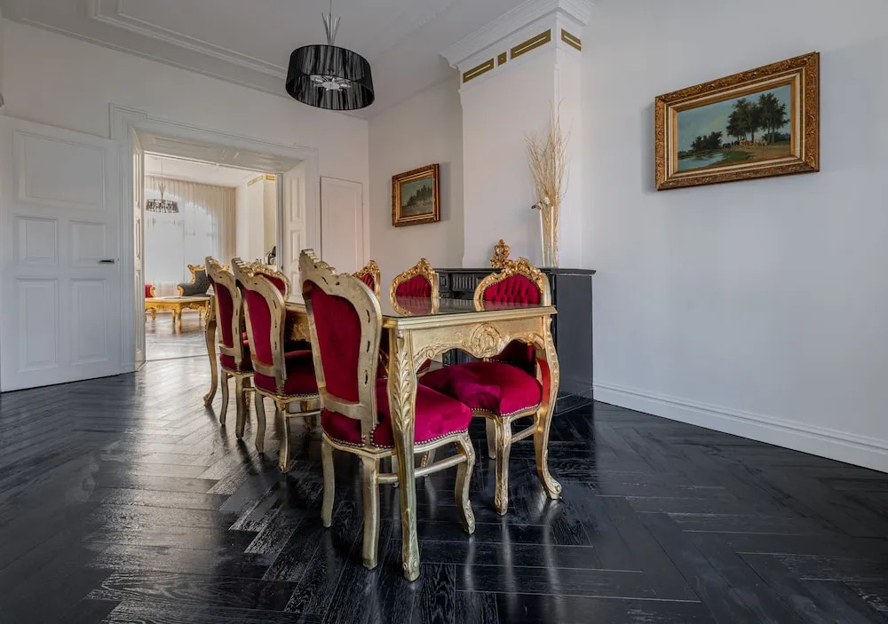 L'Home Apartment