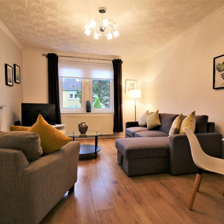 Bruce Terrace Lower - Blantyre