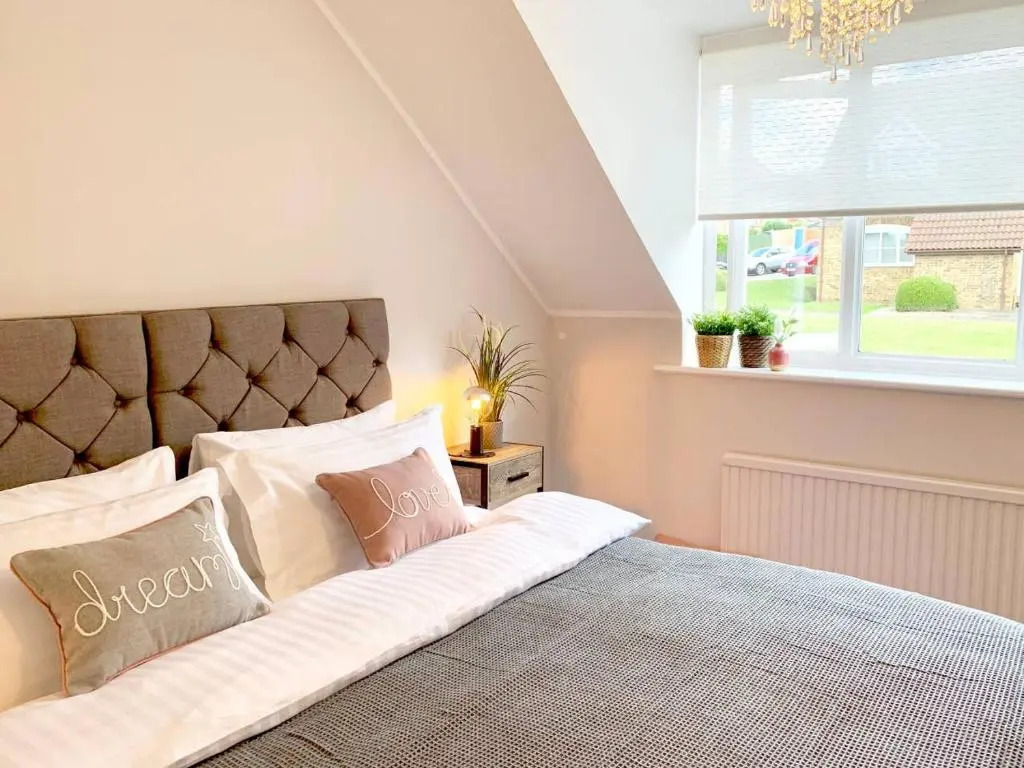Manor Way House