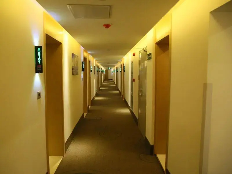 GreenTree Inn Tianjin Hexi District Binshui Avenue Tumor Hospital Express Hotel