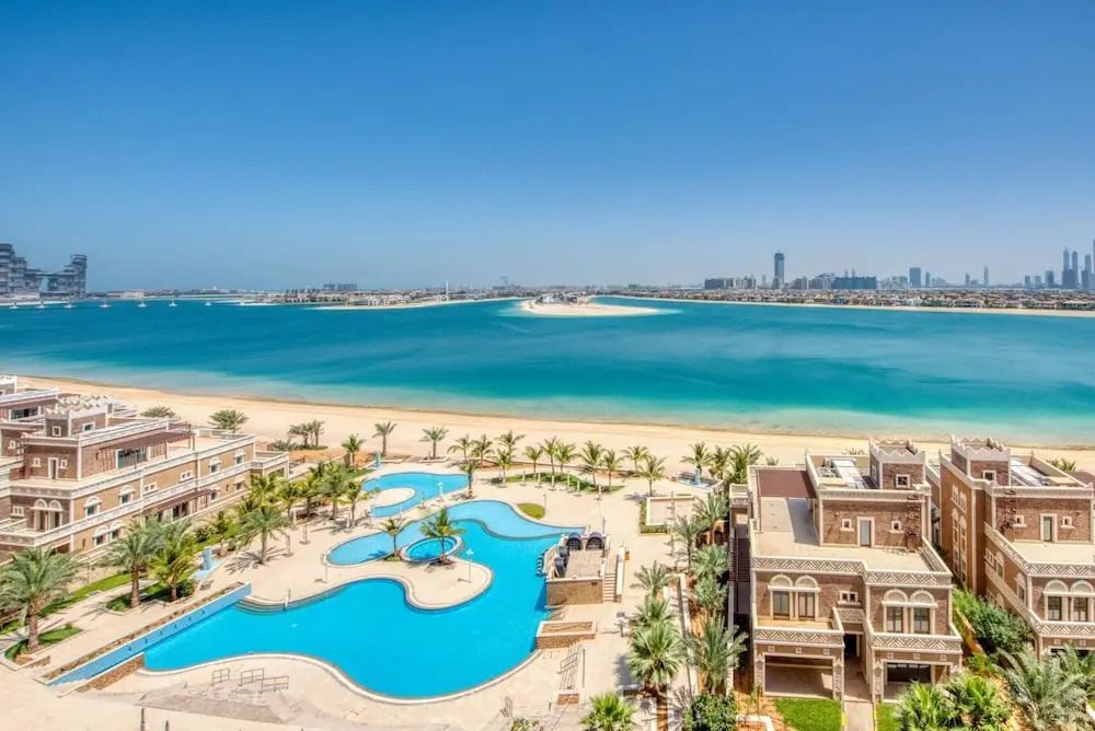 Luxury Palm Property w Beach Sea View