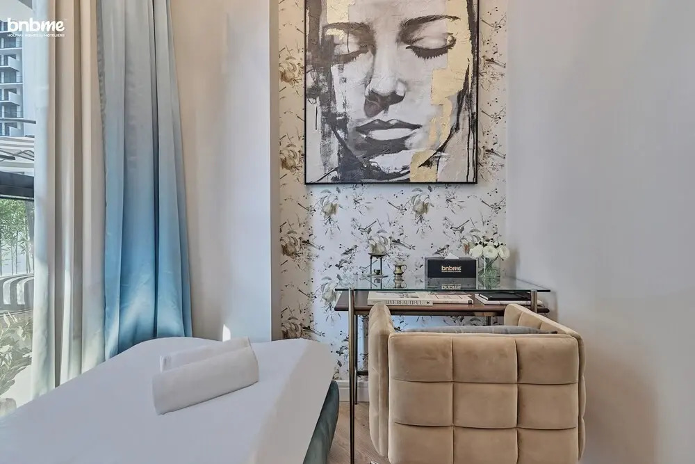 bnbme | Oxford Terraces | 1BR + Study Room