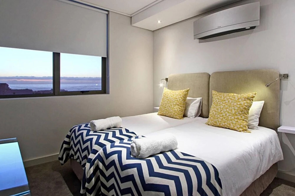 Top Floor Holiday Apartment in Sea Point With Incredible Views Fairmont 1001