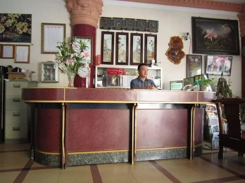 Hanh Long 2 by Bay Hotel