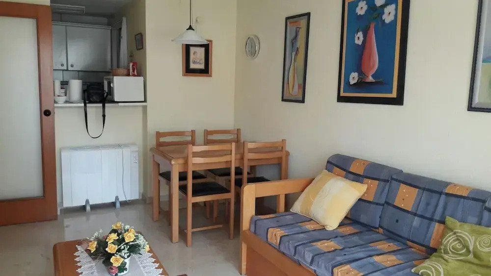 Cozy Benidorm Apartment With Terrace