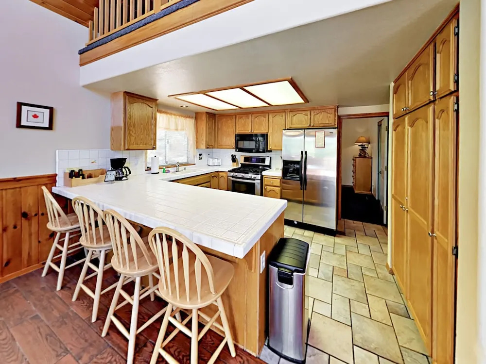 1174 Alameda Rd Home 4 Bedrooms 2 Bathrooms Home