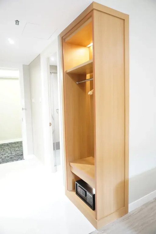 Front One Hotel Papua Lestari