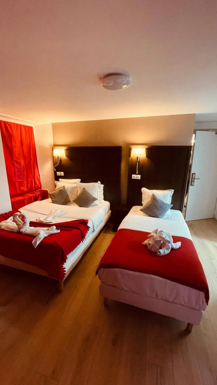 Jeff Hotel