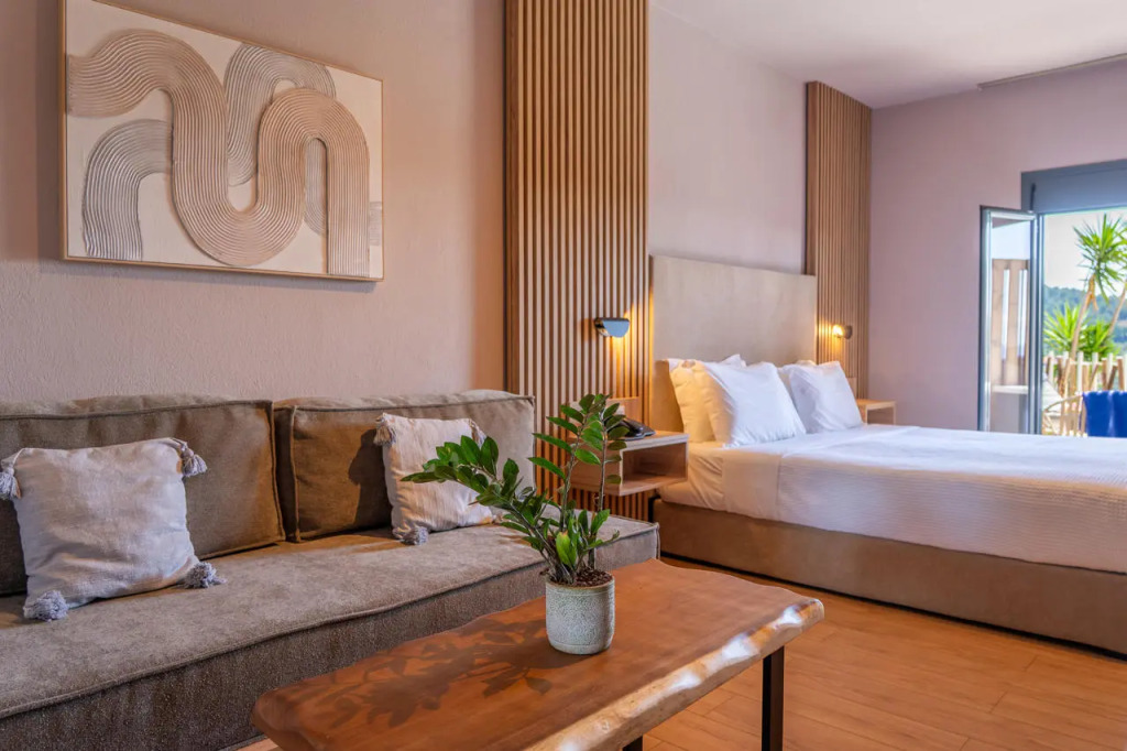Petra Nera Skiathos, Philian Hotels & Resorts