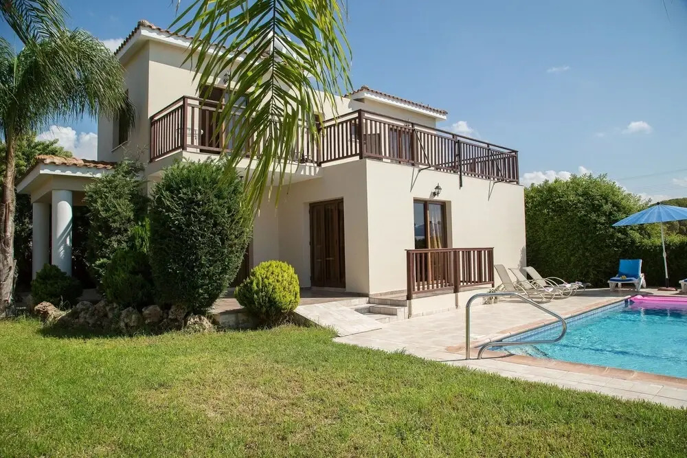 Coral Bay Sunlight Villa