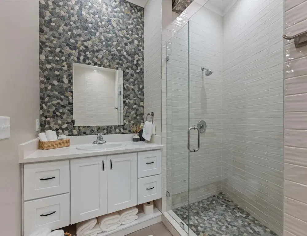 Carters Court Grand Escape