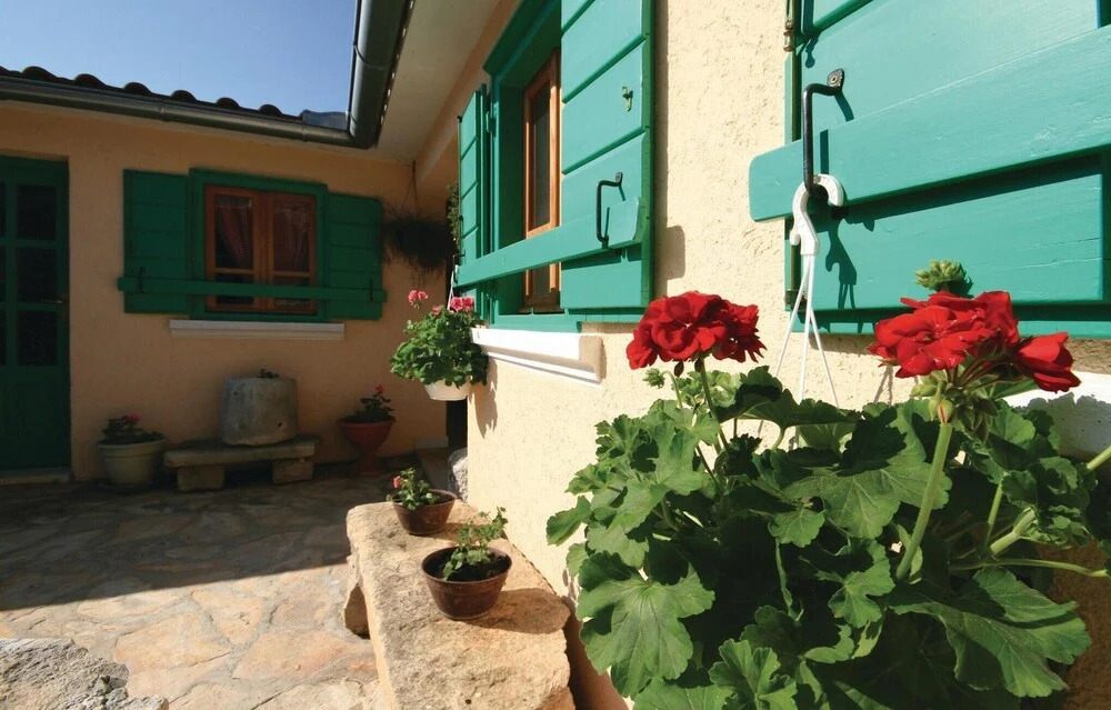 One-Bedroom Holiday Home Jadrija With A Fireplace 03