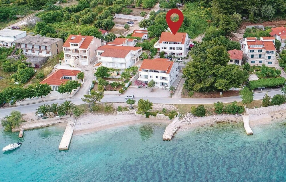 Nice Apartment in Kuciste-perna With 1 Bedrooms and Wifi
