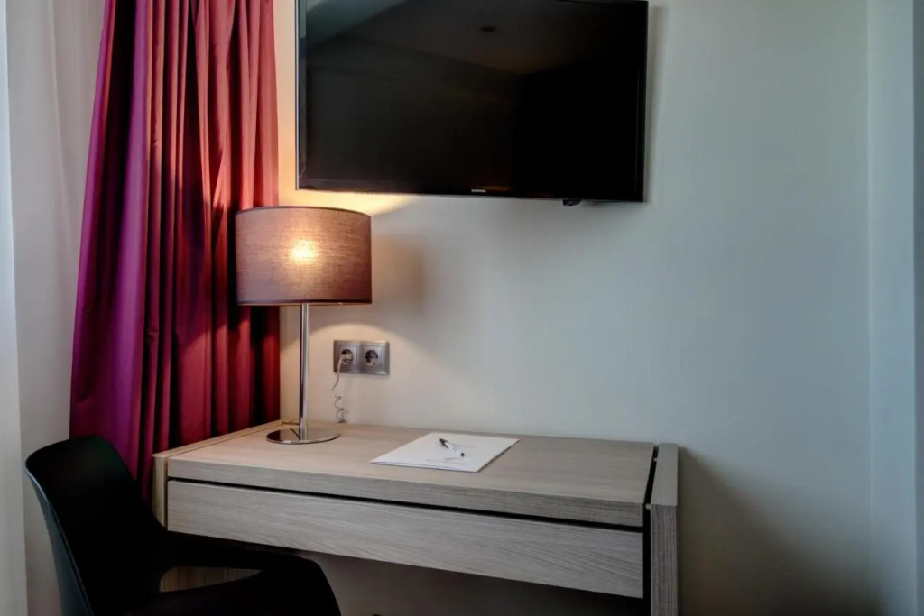 VIP Inn Berna Hotel
