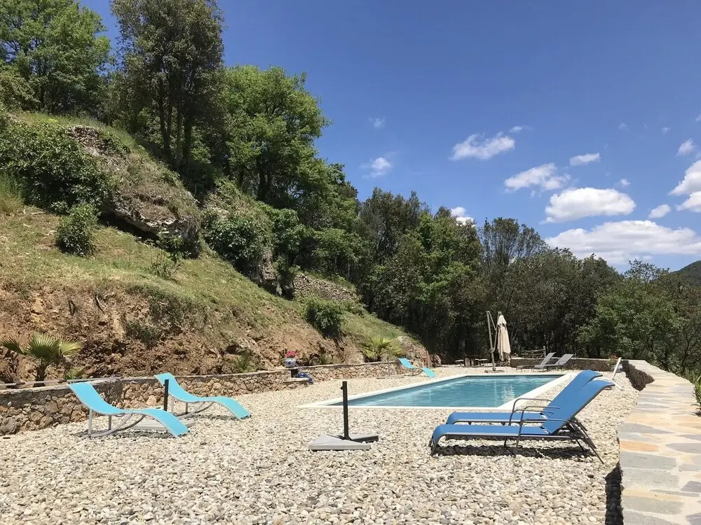 House With 2 Bedrooms in Saint-julien-de-la-nef, With Wonderful Mountain View, Pool Access and Enclosed Garden
