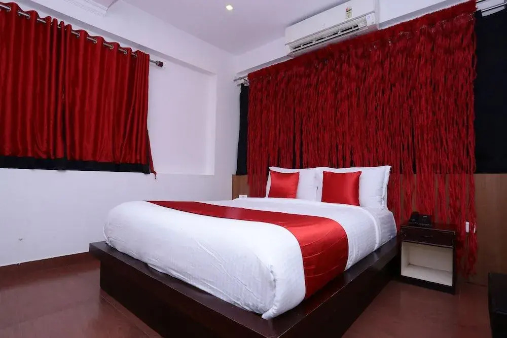 OYO 28424 Coastal Residency