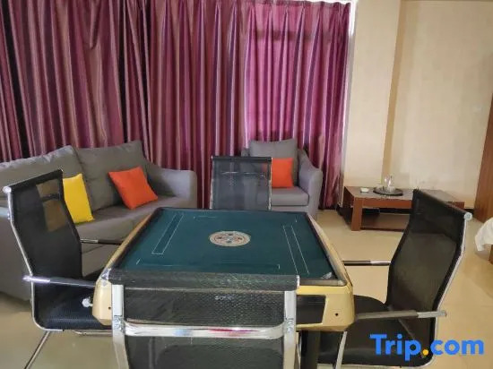 Junxian city gold fast hotel