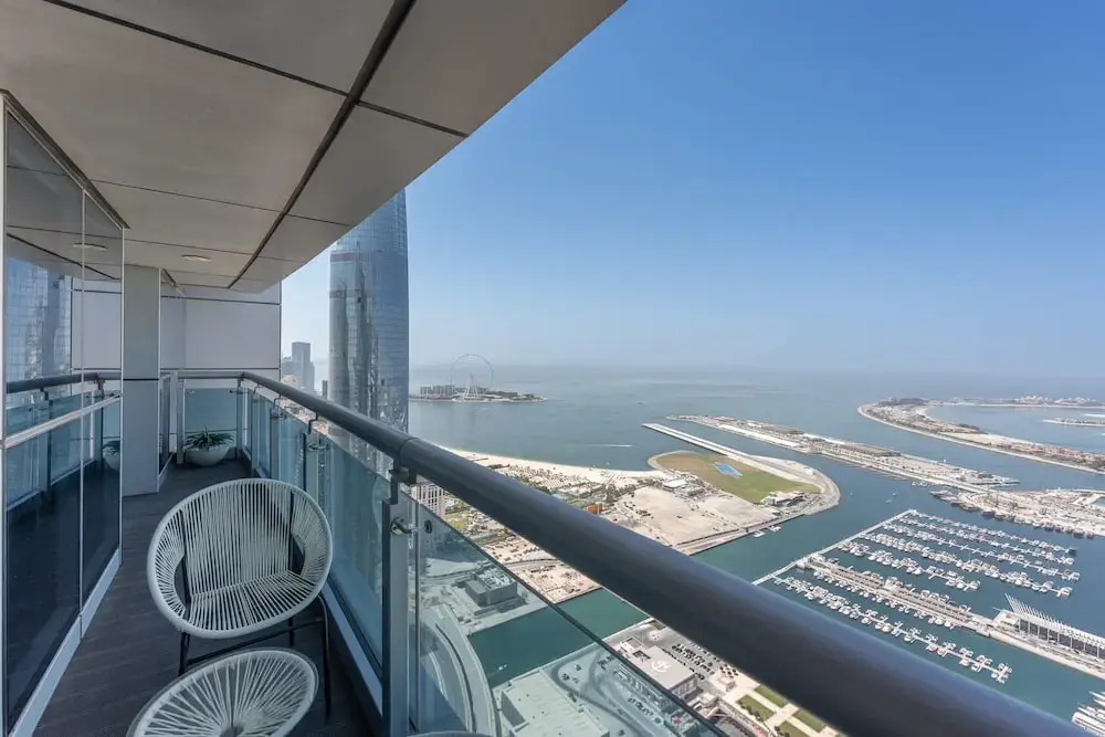 Luxurious 2-bedroom Apartment Perfect for Families in Dubai Marina