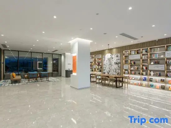 HanTing Hotel (Nanchang Wanli Meiling Avenue)