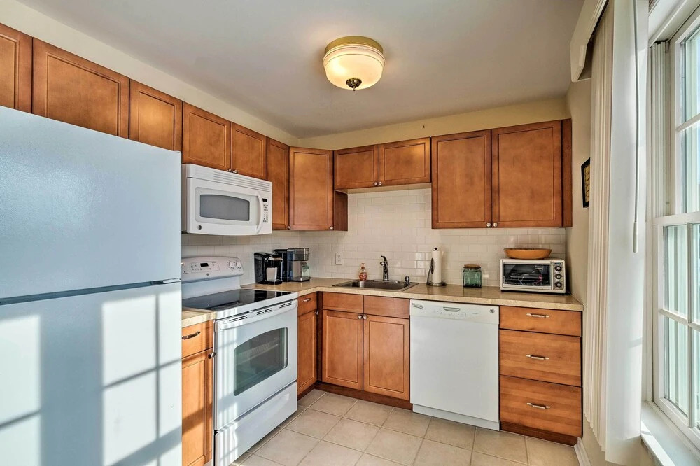 Condo w/ Loft: 2 Mi to Windham Mountain Ski!