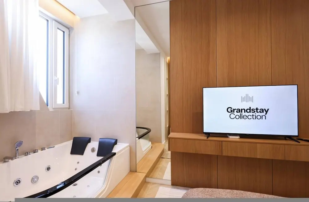 Grandstay Sea Penthouse 03