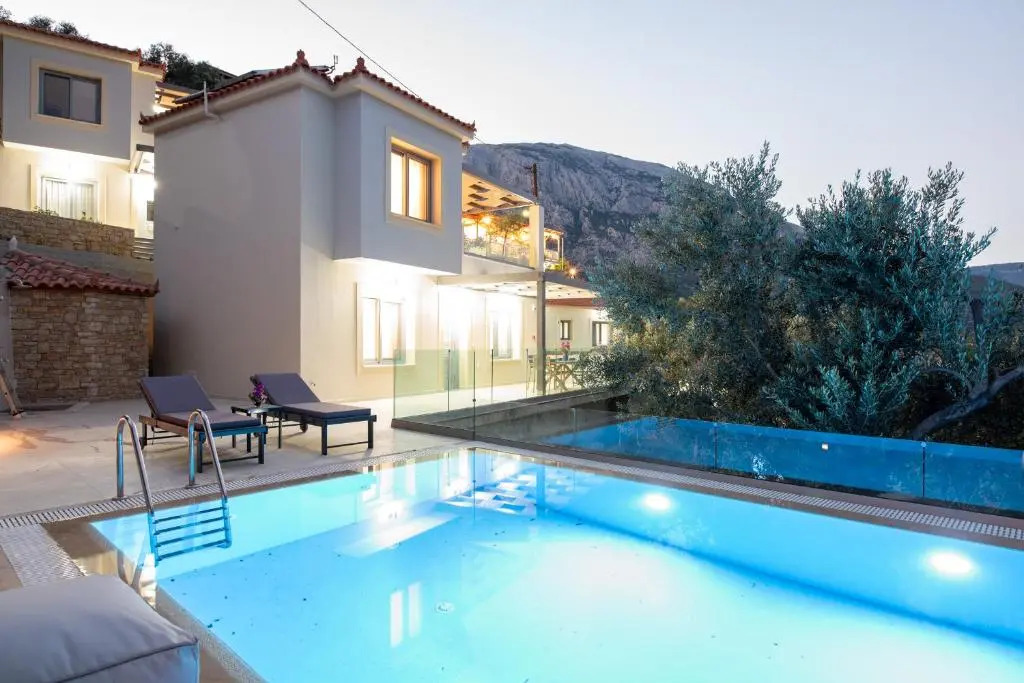 Studios Limnionas