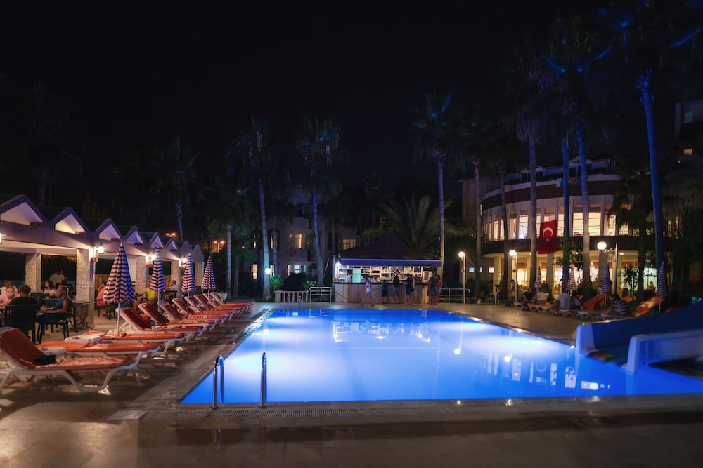Nergos Side Hotel