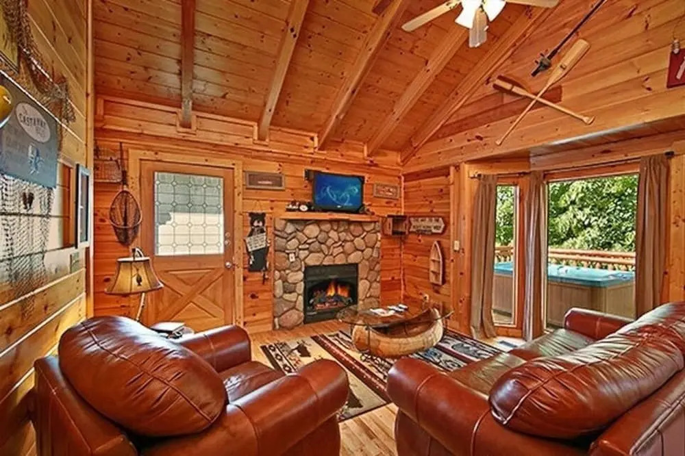 Skinny Dippin 2 Bedroom Cabin