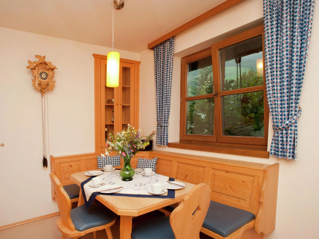 Sunlit Apartment near Ski Area in Mittersill