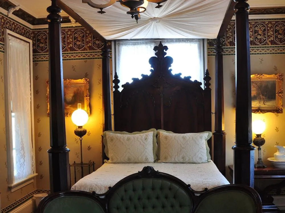 Normandy Inn