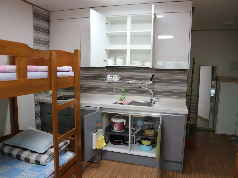 Blue Island Guesthouse