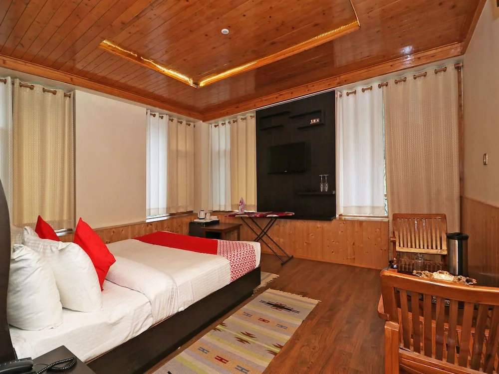 OYO 14072 Home Luxurious Studios Rohtang Road