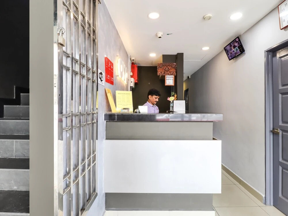Moonnight Hotel by OYO Rooms