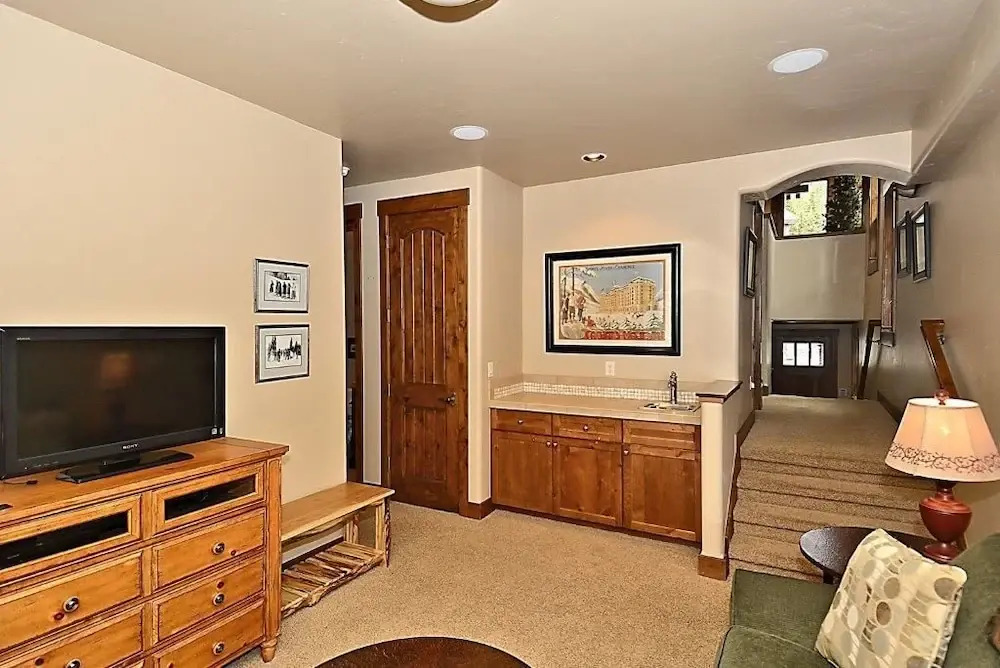 Base Camp 480 4 Bedroom Holiday Home by Winter Park Lodging Company